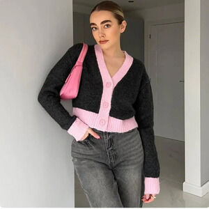 Zara Cropped Knit  Contrast Hem Cardigan Grey Pink Size Medium